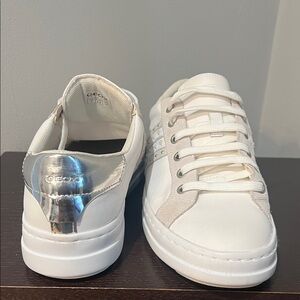 Geox Women's White and Silver Sneakers